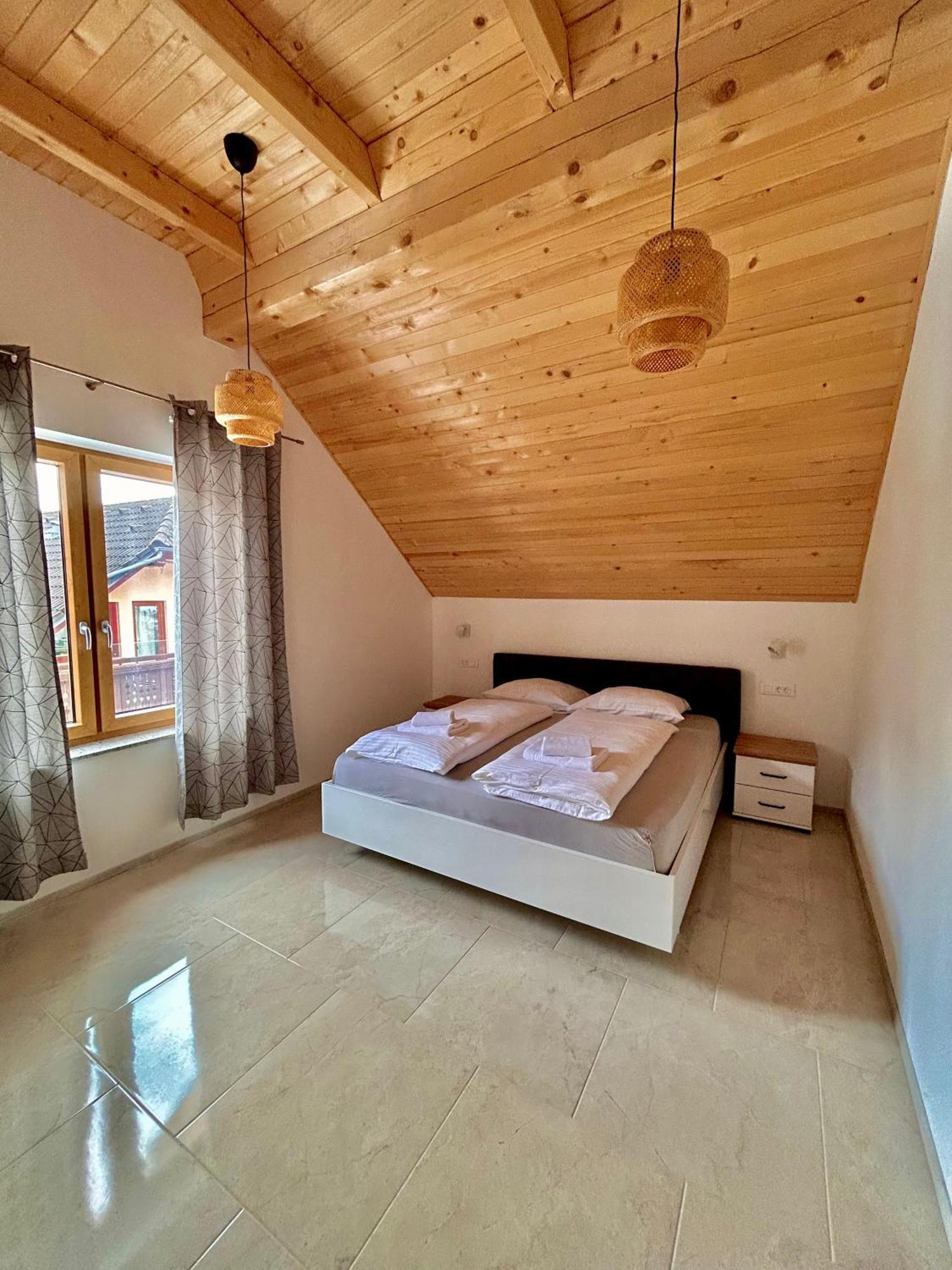 Alps Apartments Kranjska Gora Exterior photo
